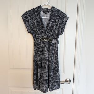 As U Wish gray black and whiteknee length dress size small